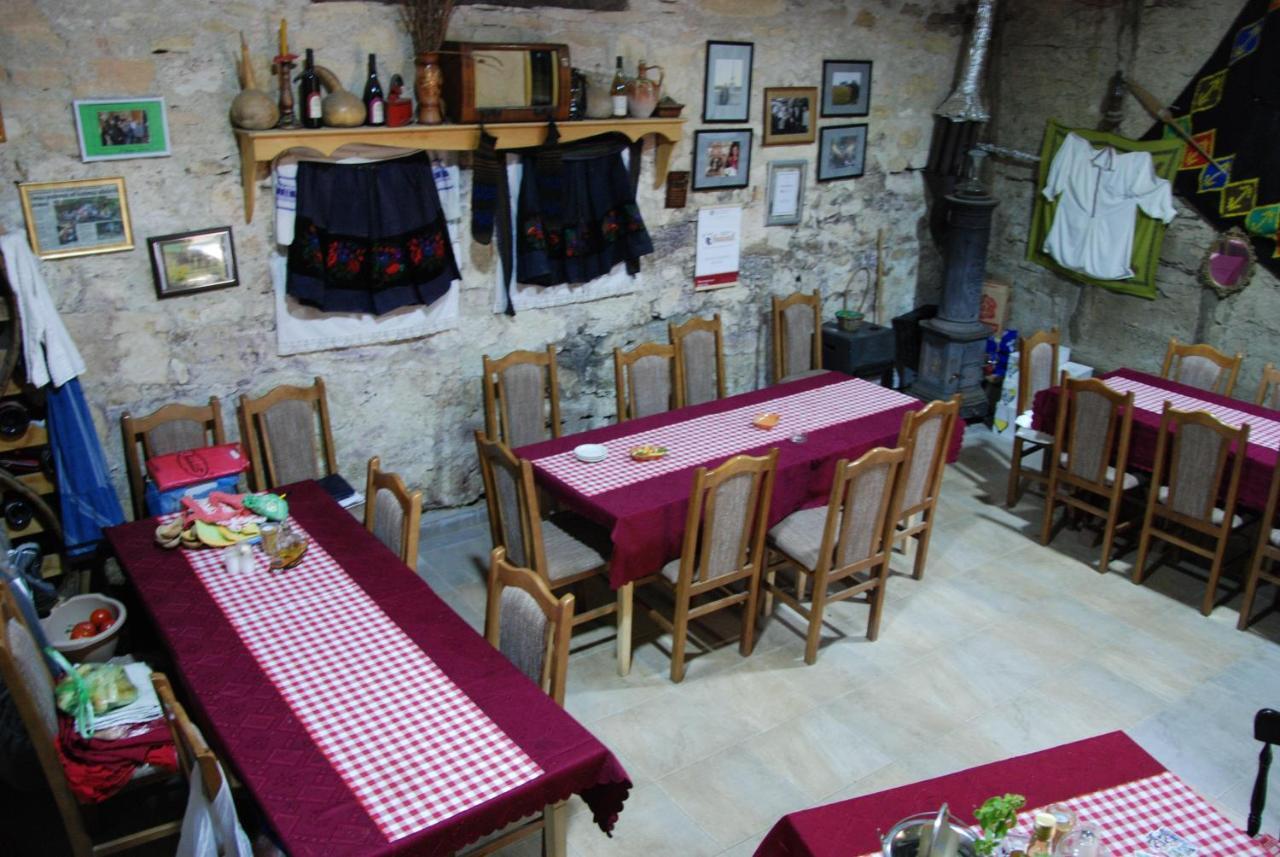 "Pivnica I Smestaj Jovanovic"- Rogljevacke Pivnice Rogljevo Exterior photo